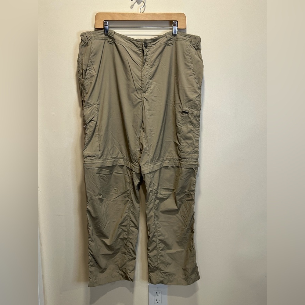 Columbia Men's Tan Cargo Pants